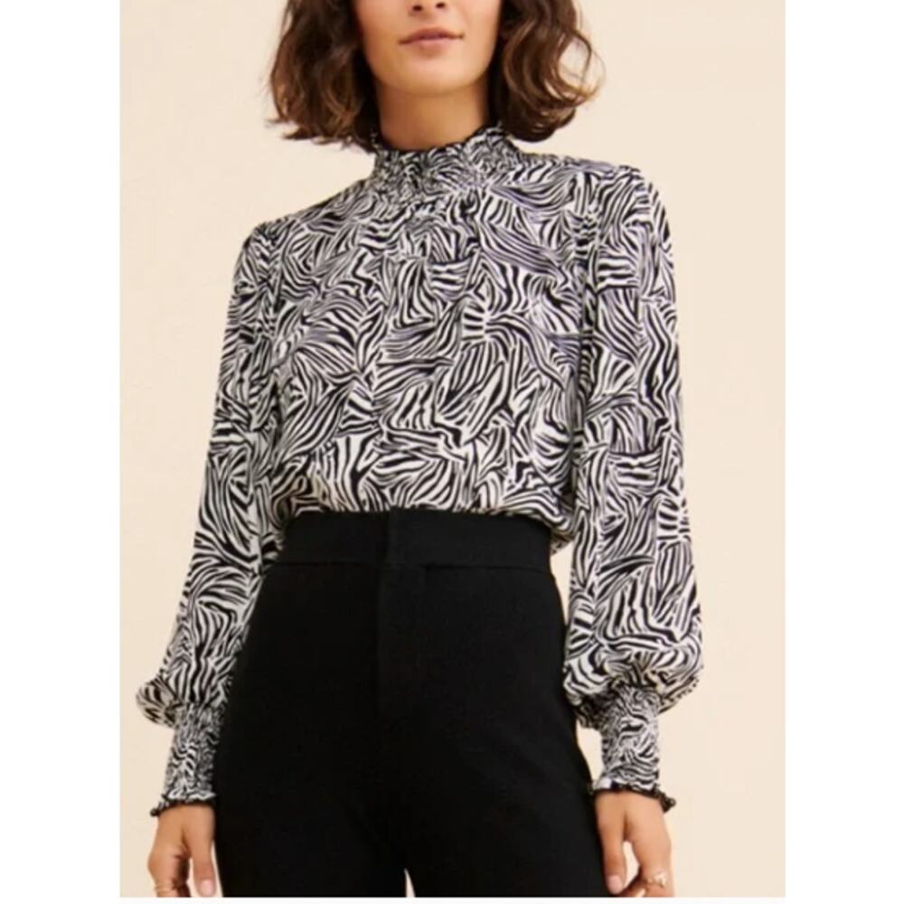 Sanctuary Carrie Smocked Top‎ Womens Large Zebra Print Black White Mock Neck